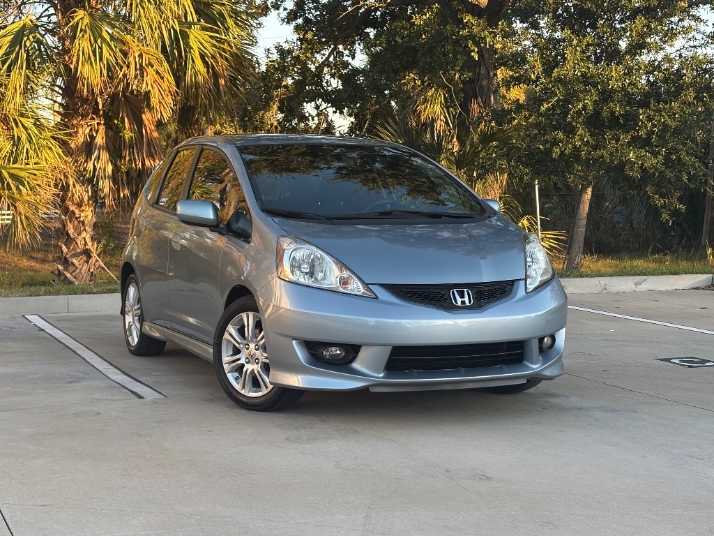 2011 Honda Fit Sport's photo