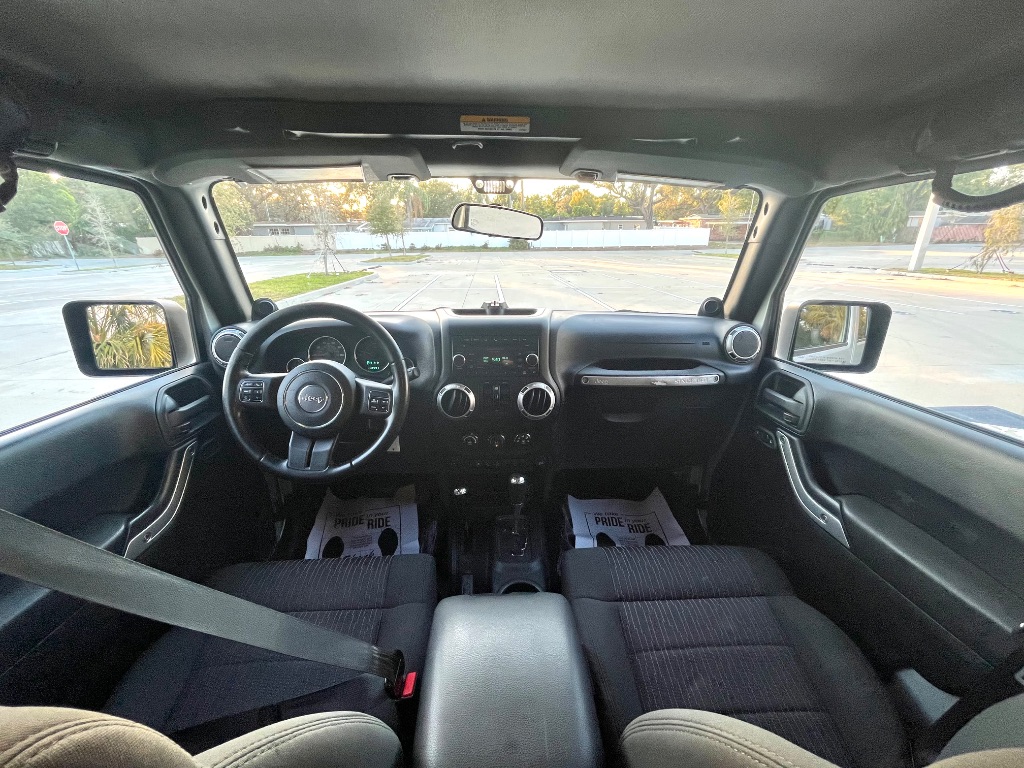 2012 Jeep Wrangler Unlimited Sahara - Photo 37