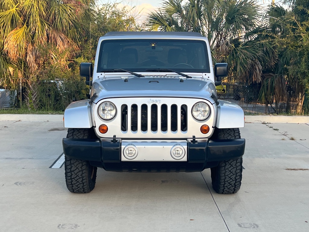 2012 Jeep Wrangler Unlimited Sahara - Photo 12