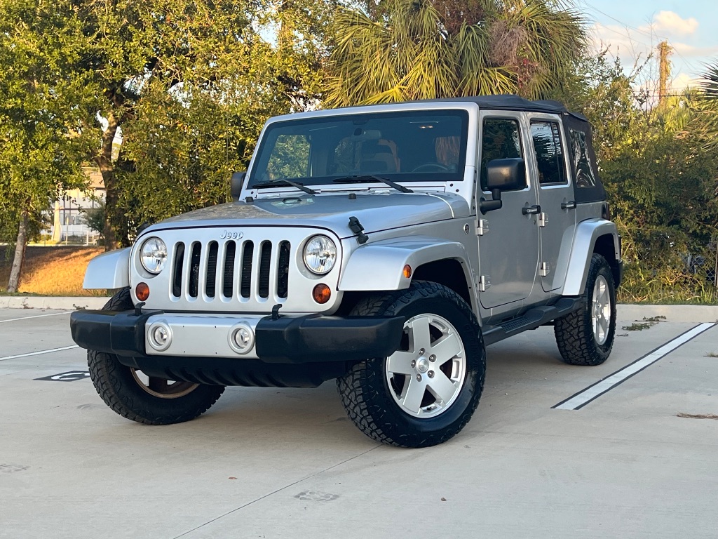 2012 Jeep Wrangler Unlimited Sahara - Photo 11