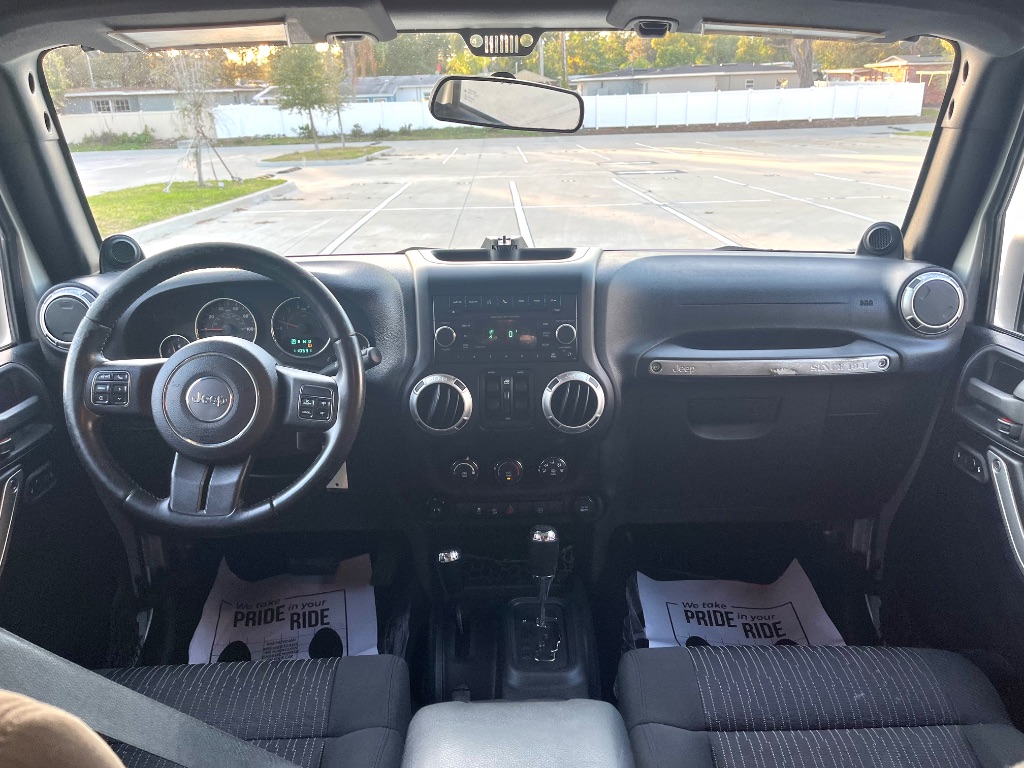 2012 Jeep Wrangler Unlimited Sahara - Photo 36