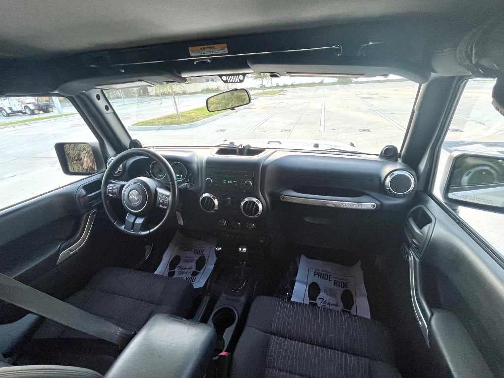 2012 Jeep Wrangler Unlimited Sahara - Photo 40