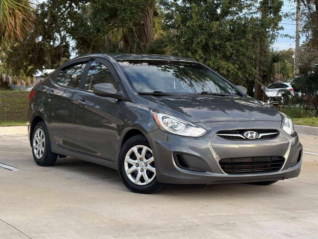 2013 Hyundai Accent GLS