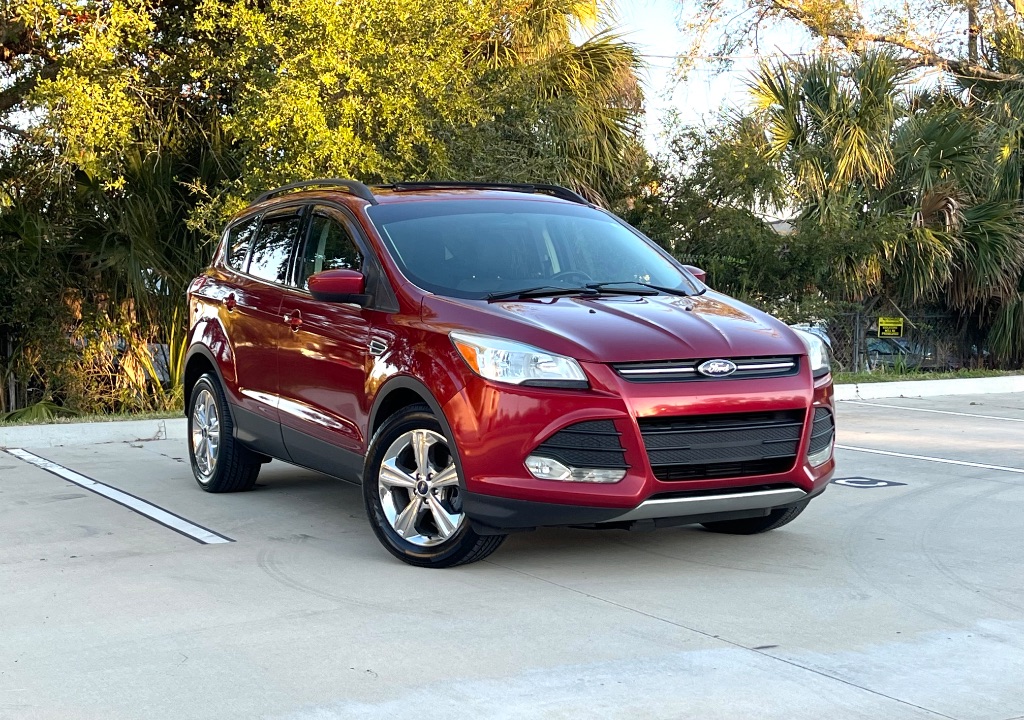 2014 Ford Escape SE's photo