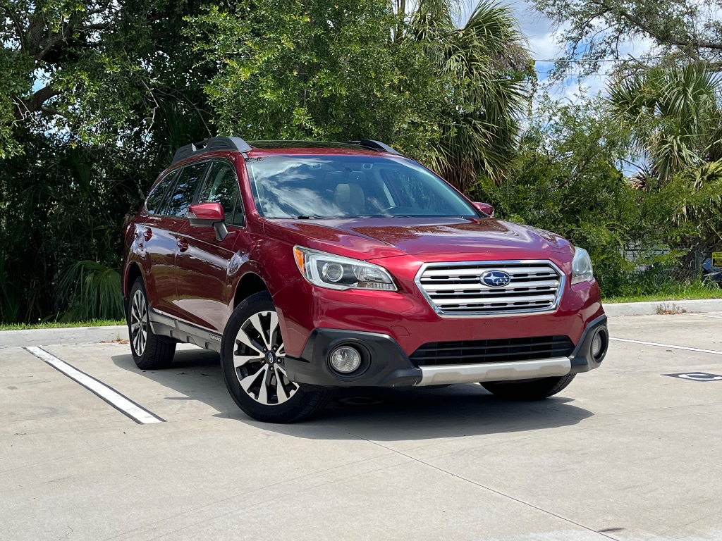 2016 Subaru Outback Limited's photo