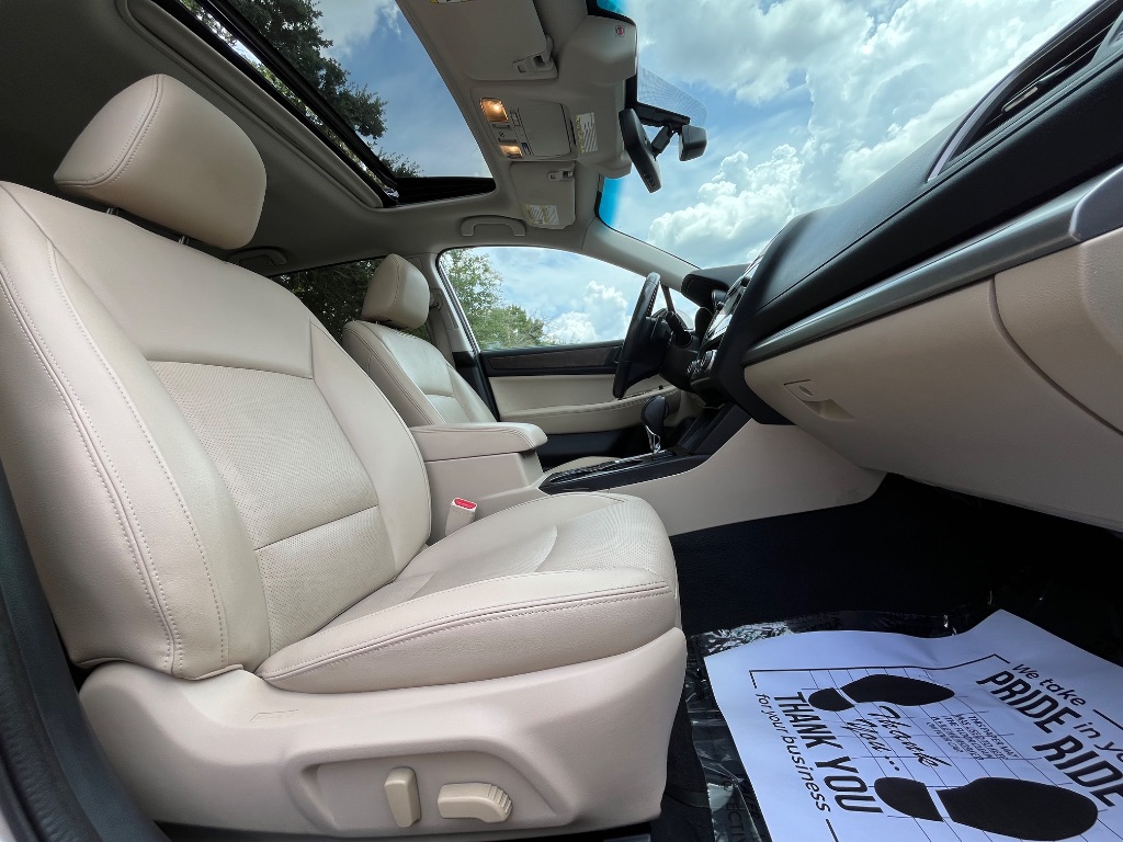 2017 Subaru Outback Limited - Photo 18