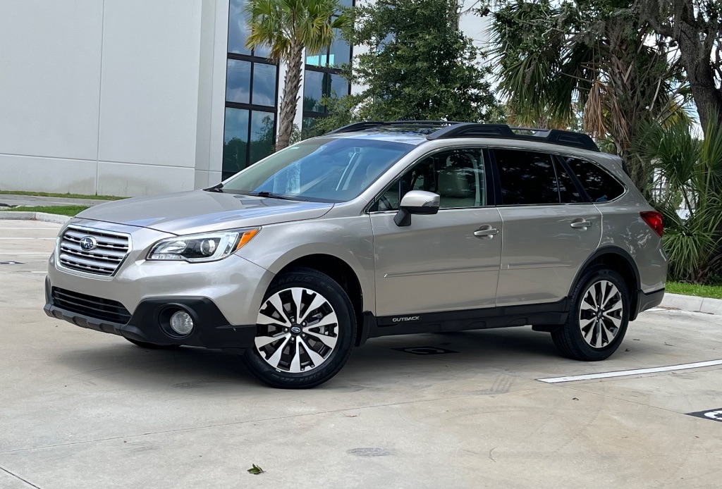 2017 Subaru Outback Limited - Photo 10
