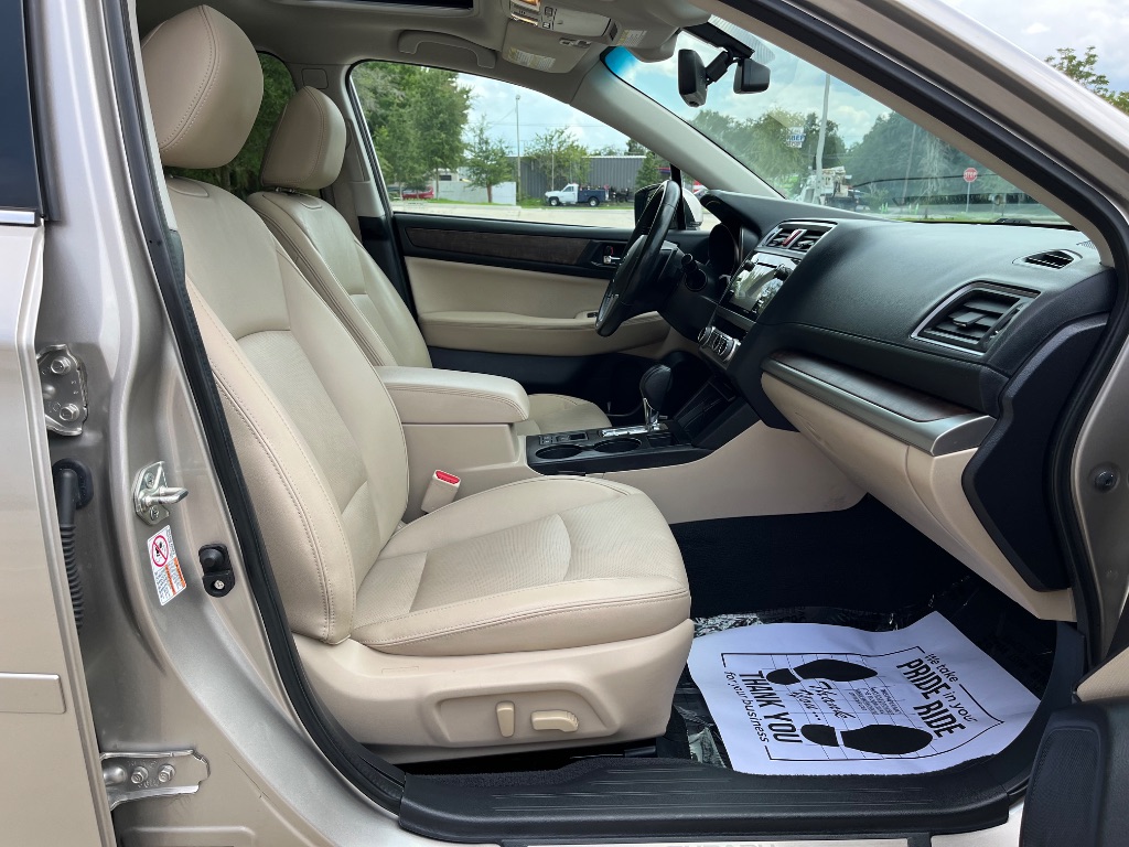 2017 Subaru Outback Limited - Photo 17