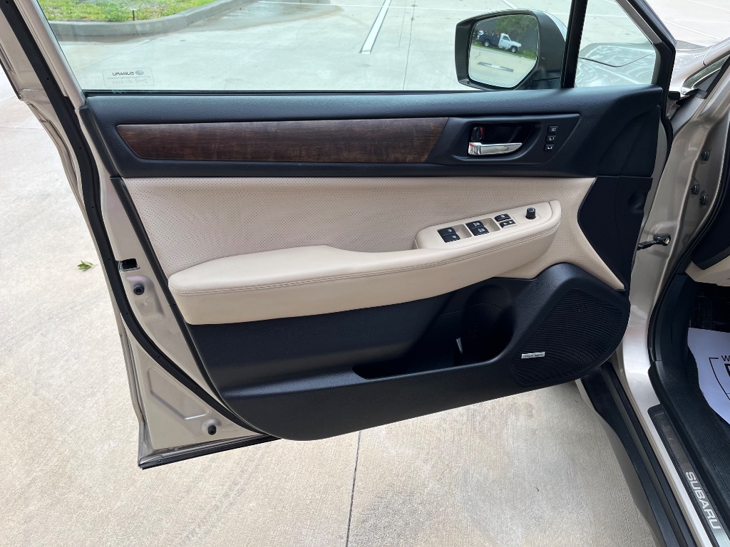 2017 Subaru Outback Limited - Photo 31