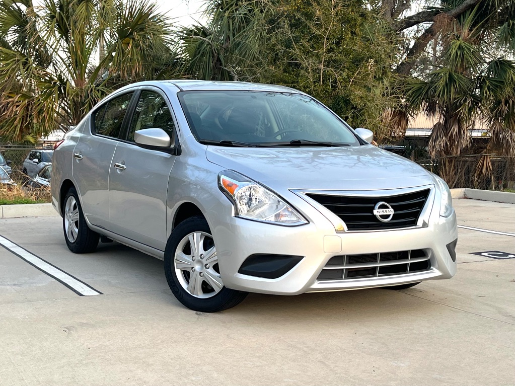 2017 Nissan Versa Sedan SV
