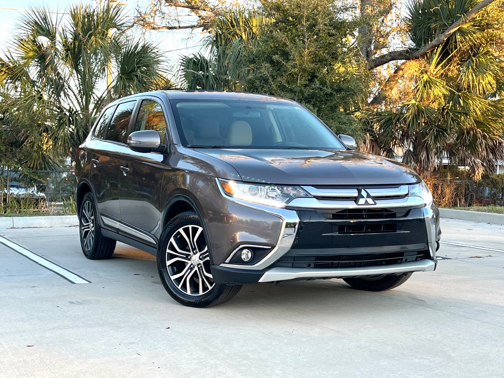 2017 Mitsubishi Outlander SE